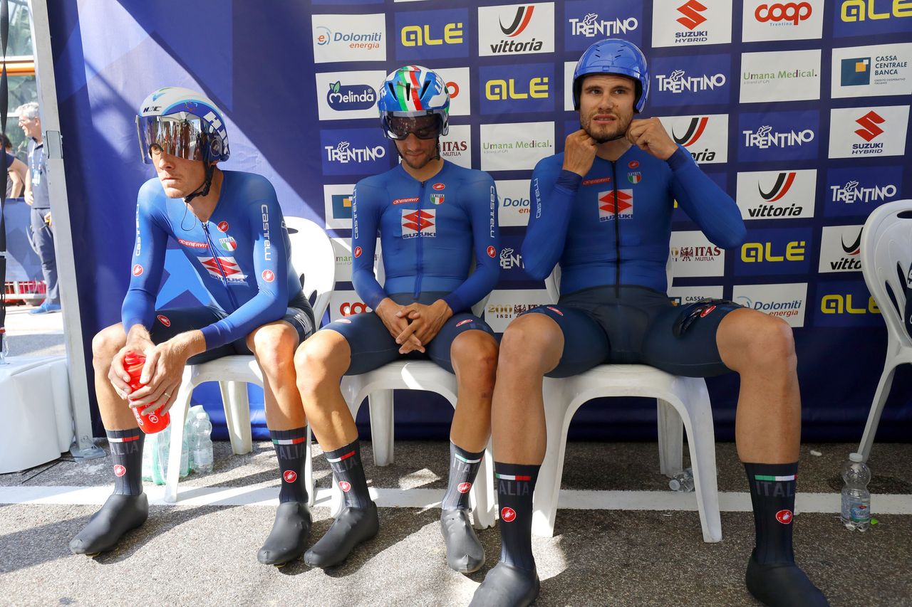 The Italian men prepare for the Team Relay