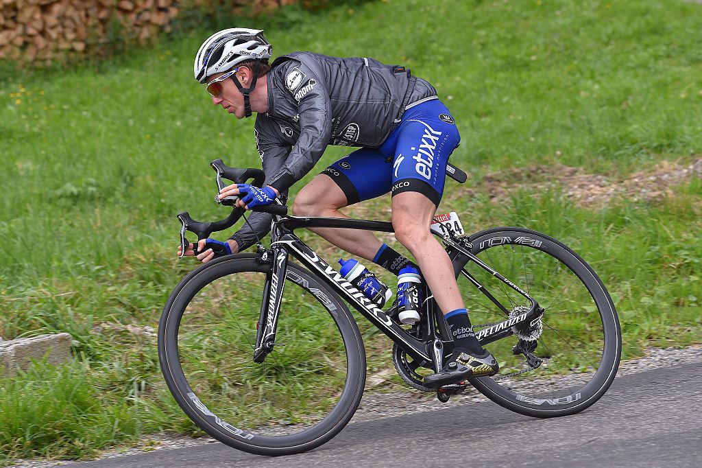 Daniel Martin &ndash; then with Etixx-QuickStep &ndash; in some prototype Mavic Comete Ultimate shoes on stage 20 of the 2016 Tour de France