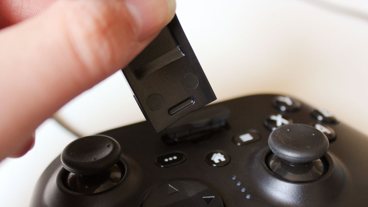 RiotPWR Cloud Gaming Controller for iOS review Potent iPhone gaming