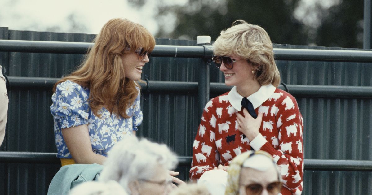 Sarah Ferguson se souvient qu'elle et la princesse Diana ont été arrêtées lors de son enterrement de vie de jeune fille.