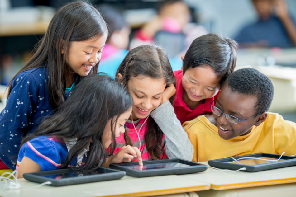 Students Play Games or Watch  During Online Classes