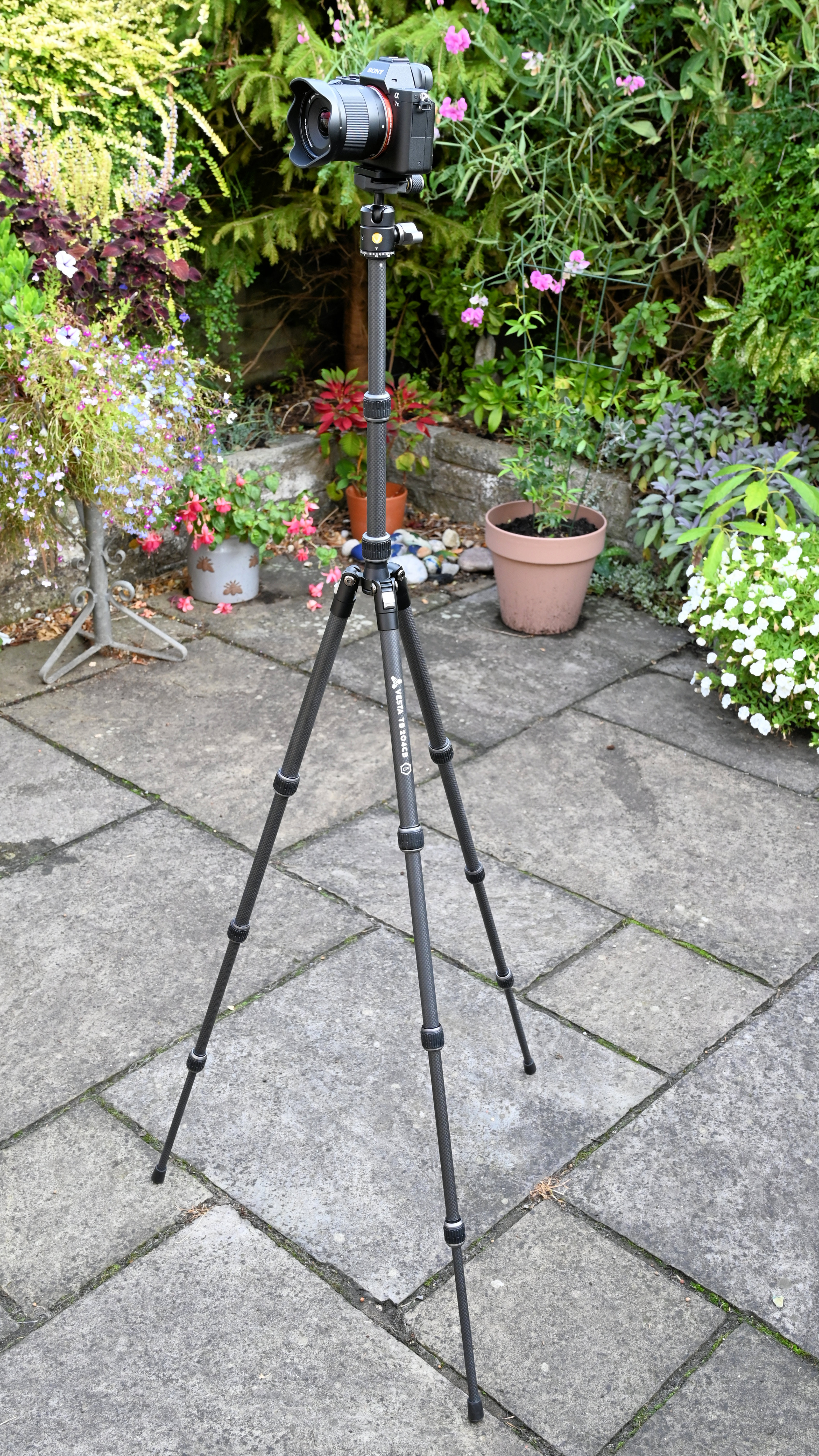 Vanguard Vesta TB 204CB tripod kit