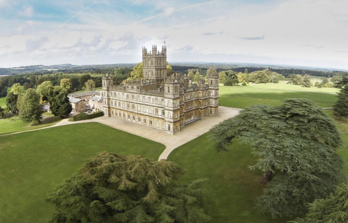 Downton Abbey just listed on Airbnb! Find out how you can stay at