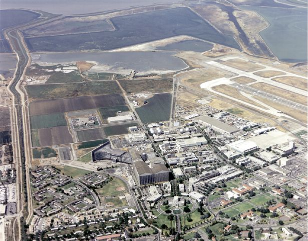 A view from the air shows the NASA Ames Research Center.