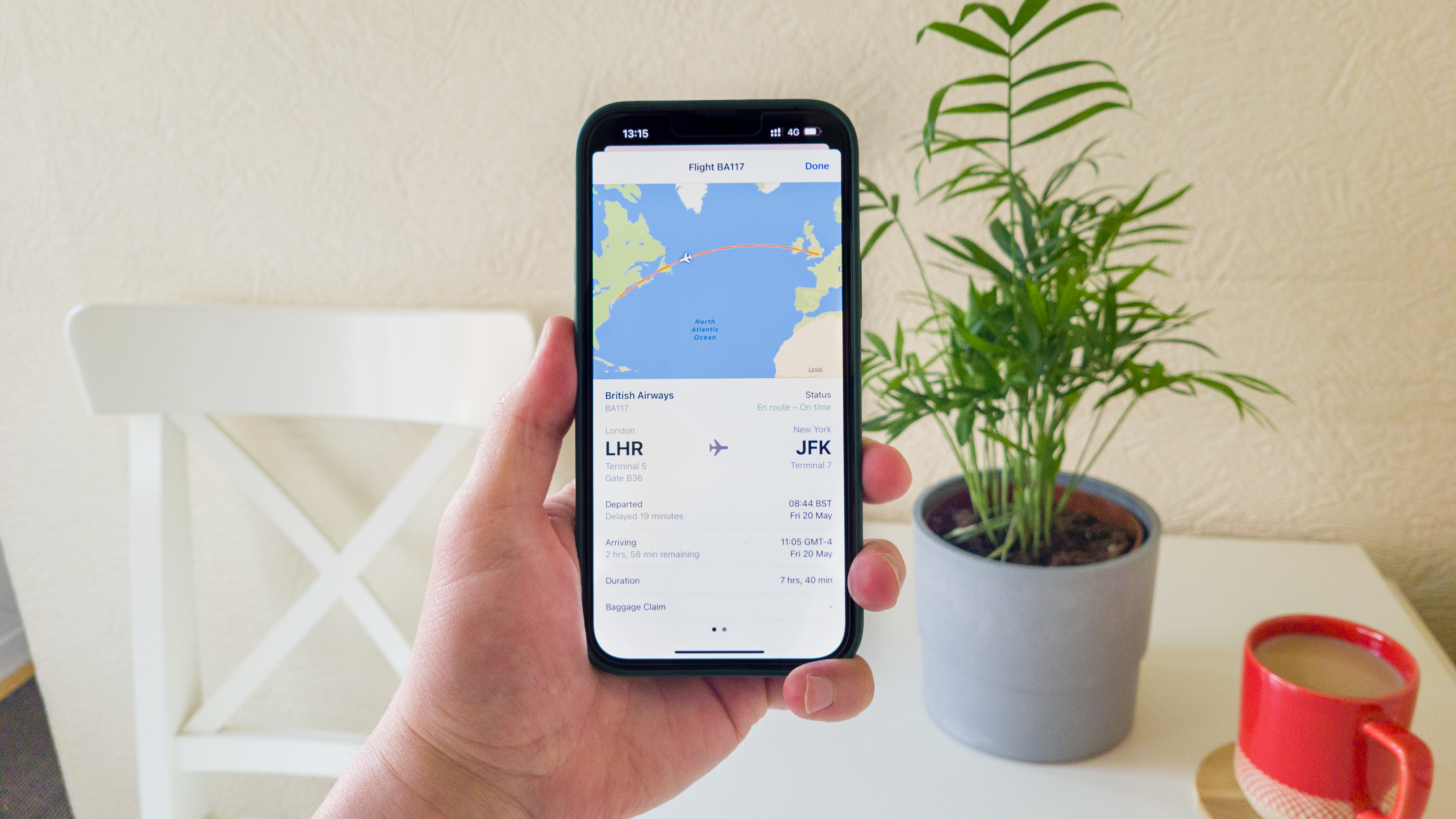 How to Track Flight on Iphone  