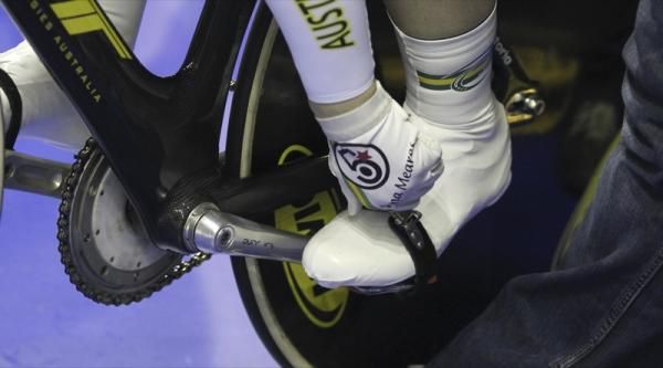 Nothing left to chance as Meares tightens her toe straps.