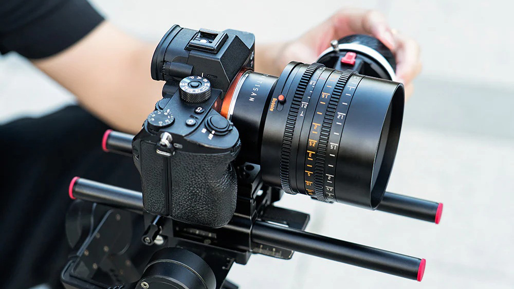 TTArtisan 85mm T2.1 Dual Bokeh lens