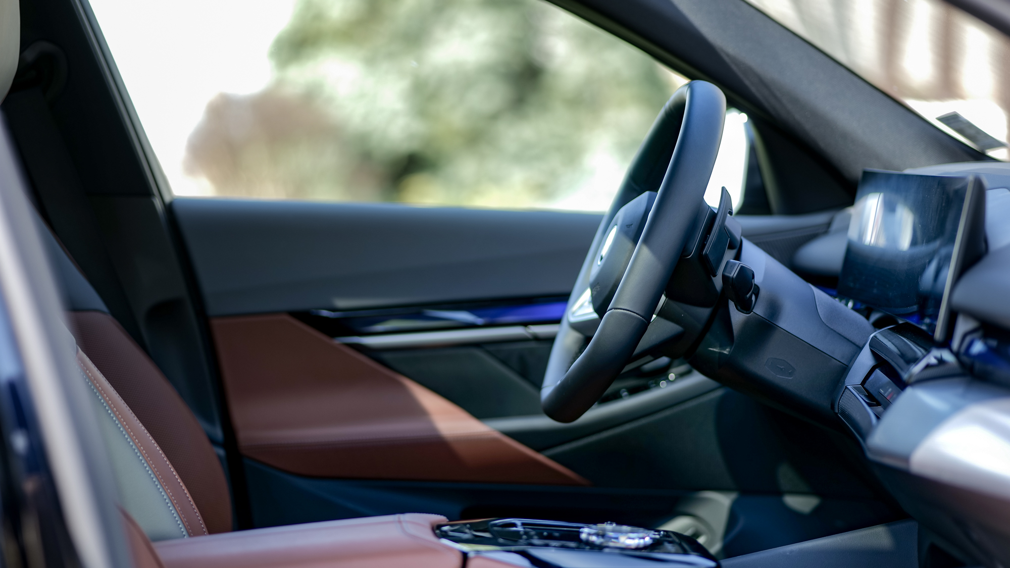 2026 BMW 550e review.