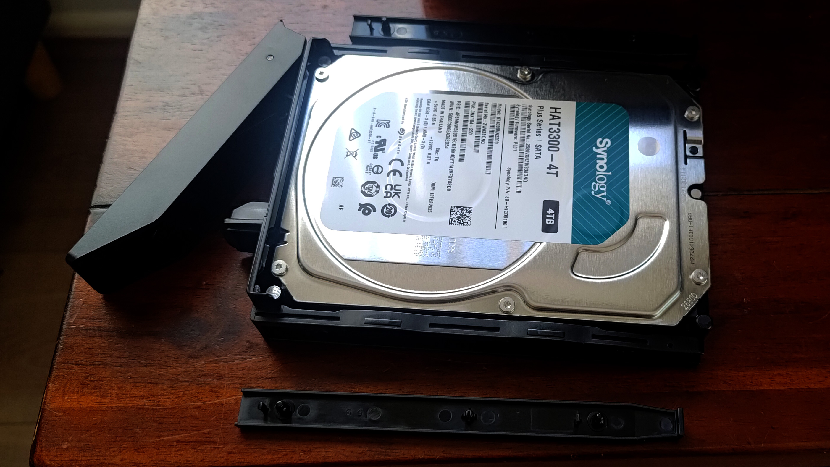 Synology DiskStation DS925+ HDD bay
