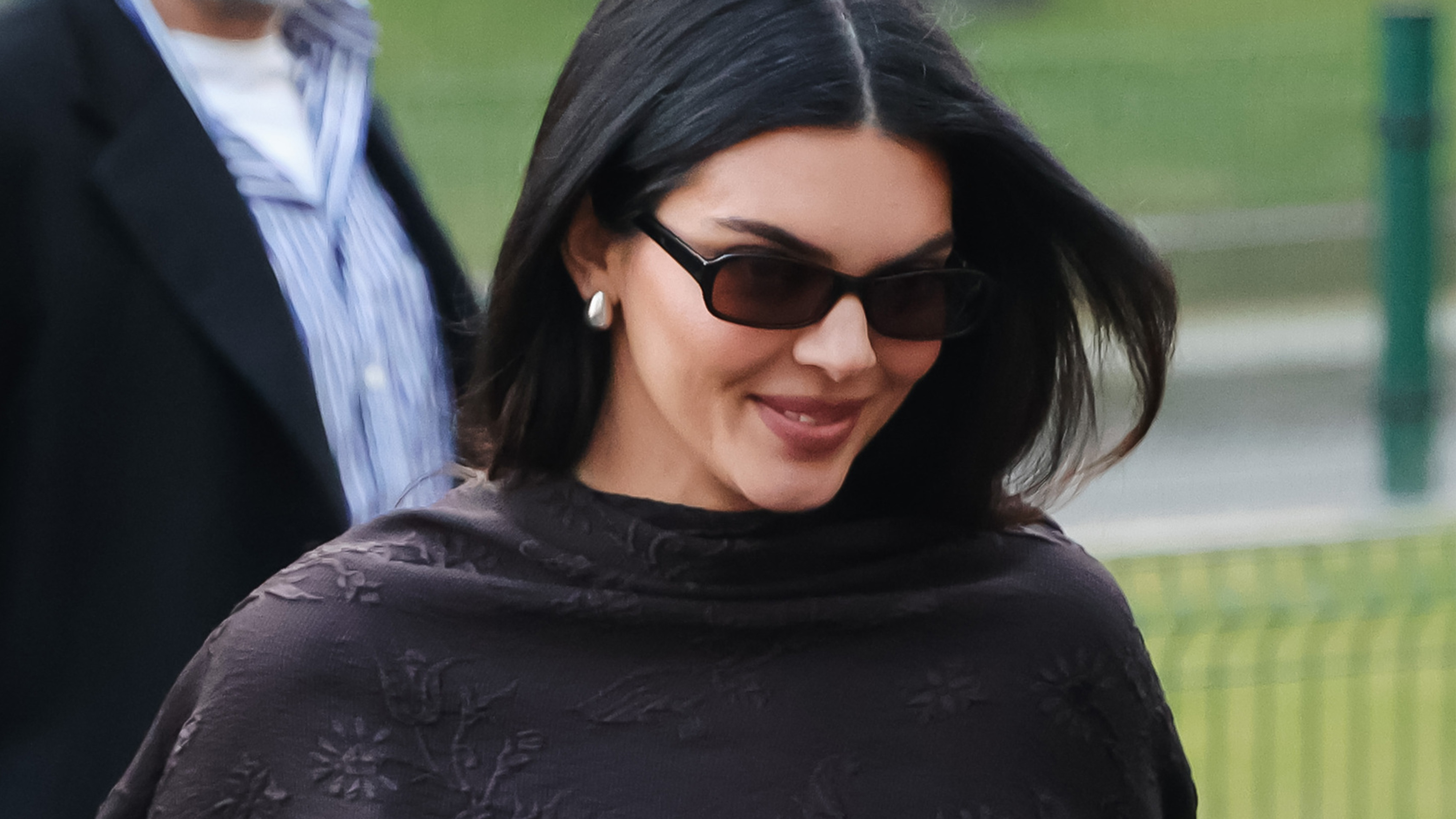 Kendall Jenner brought sleek, understated drama to the Milan Fashion Week for the Fall/Winter 2026/2027 season, stepping out in a head-to-toe black look for the Emporio Armani show.