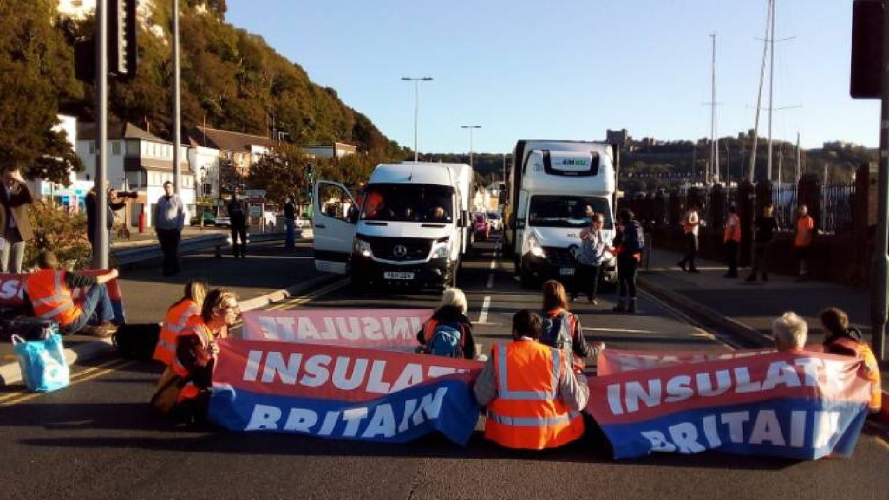 Insulate Britain protest