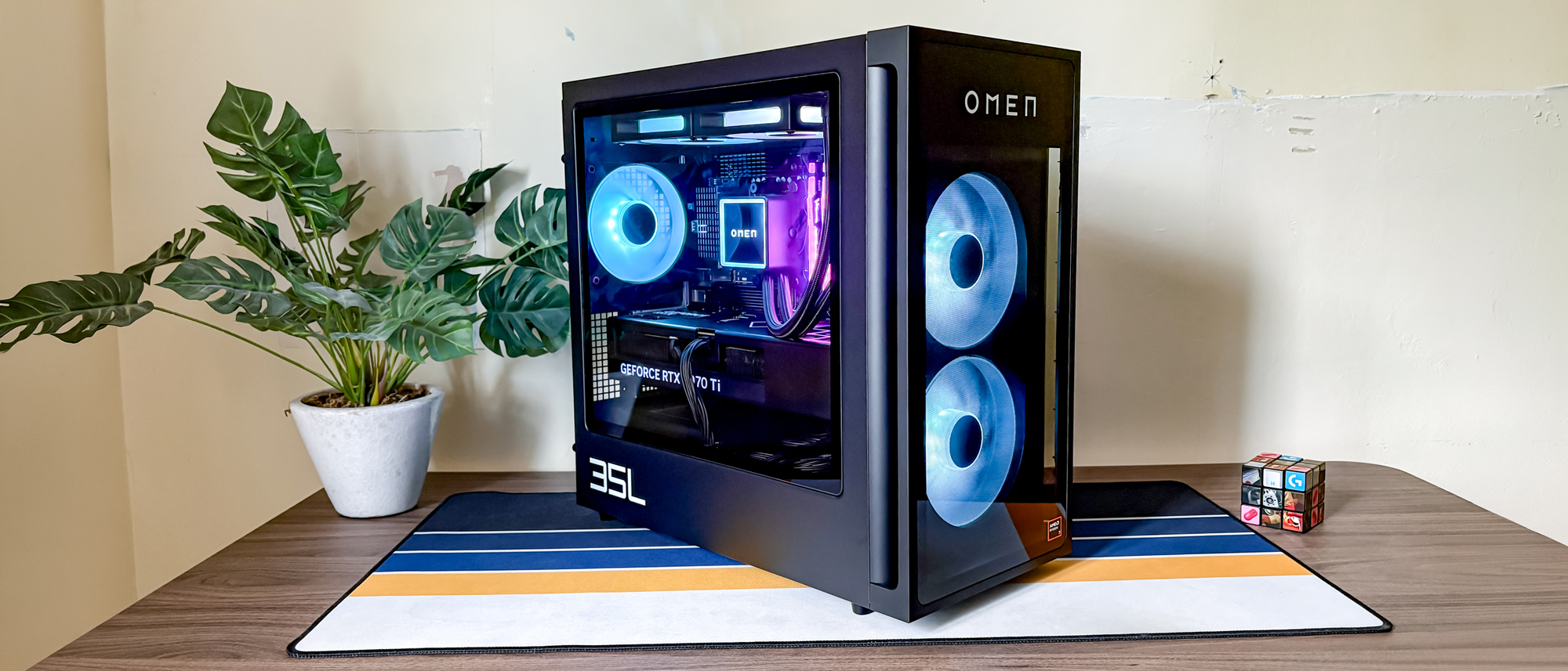 HP Omen 35L Gaming PC on desk 