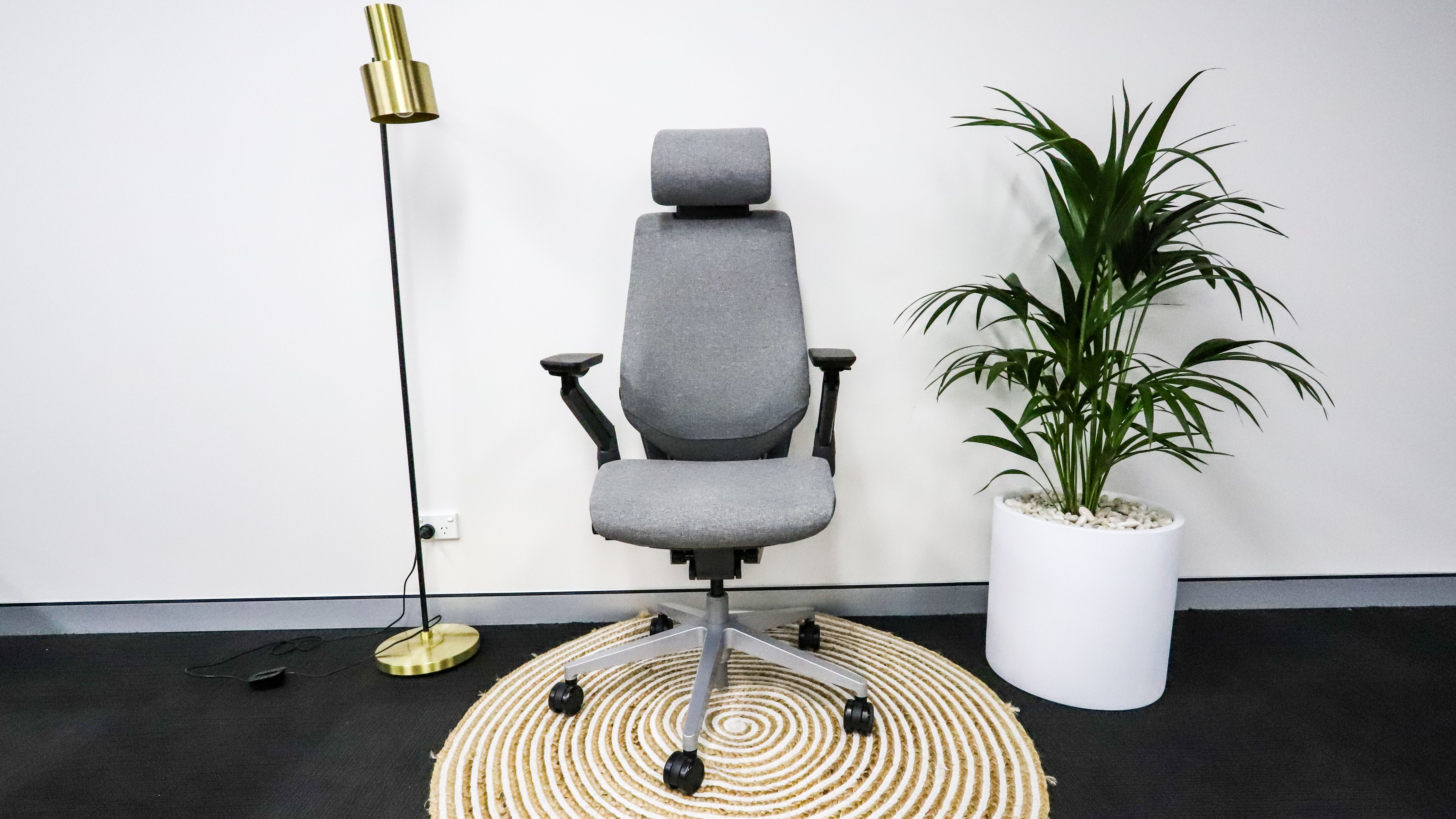 10 Reasons Why Ergonomic Chairs Are So Important In The Office - Office  Interiors