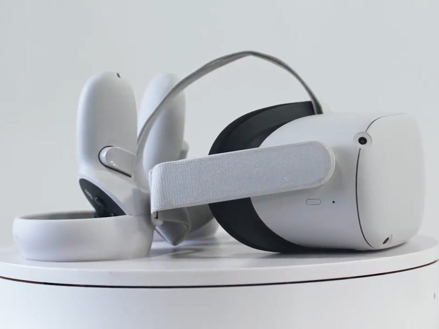 How to watch Facebook Connect, including potentially the Oculus