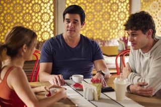 Home and Away spoilers, Theo Poulos, Justin Morgan, Leah Patterson
