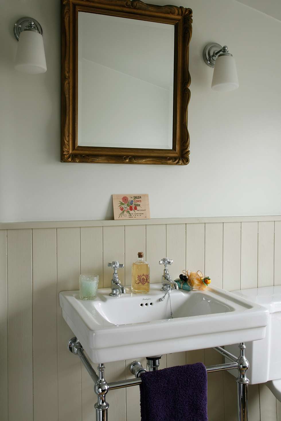 Real Home: Victorian cottage decorated with vintage finds | Real Homes