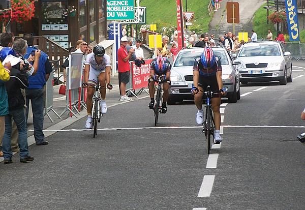 The Bottoli crew finishes in Chatel, having secured first place.