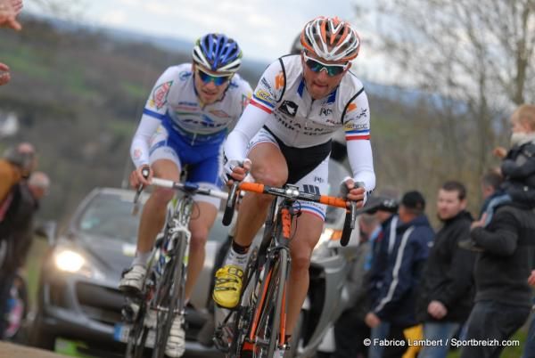 Dmitri Champion (Bretagne Schuller) and Jean-Marc Marino (Saur Sojasun)