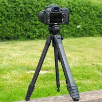 Peak Design Travel Tripod (Carbon Fiber)Peak Design Travel Tripod (Aluminum) Peak Design Travel Tripod (Carbon Fiber)Peak Design Travel Tripod (Aluminum)