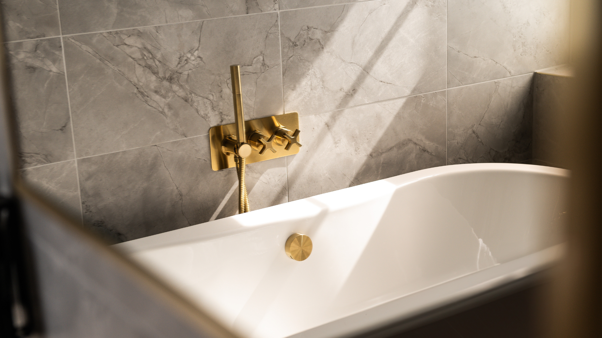 Bathtub at The Feathers, Woodstock