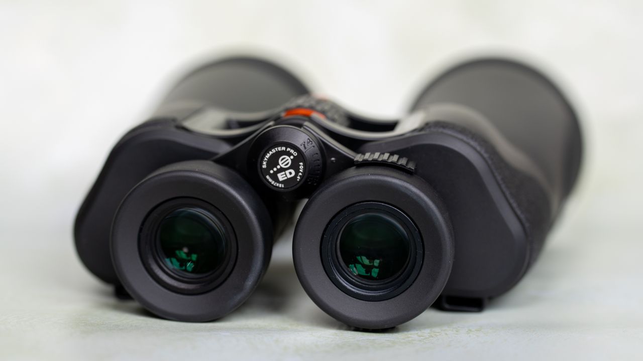 Celestron SkyMaster Pro ED 15x70 binoculars