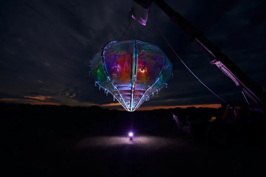 Neptune One launched the artwork "Living Light" to the stratosphere.