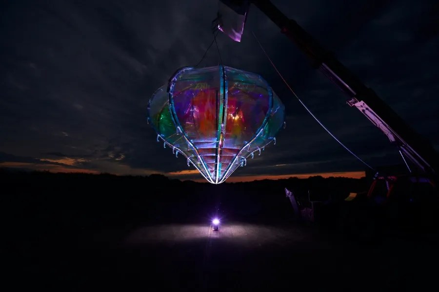 Neptune One launched the artwork "Living Light" to the stratosphere.