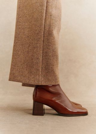 Axelle Ankle Boots - Polished Camel - Patent Cowide Leather - Sézane