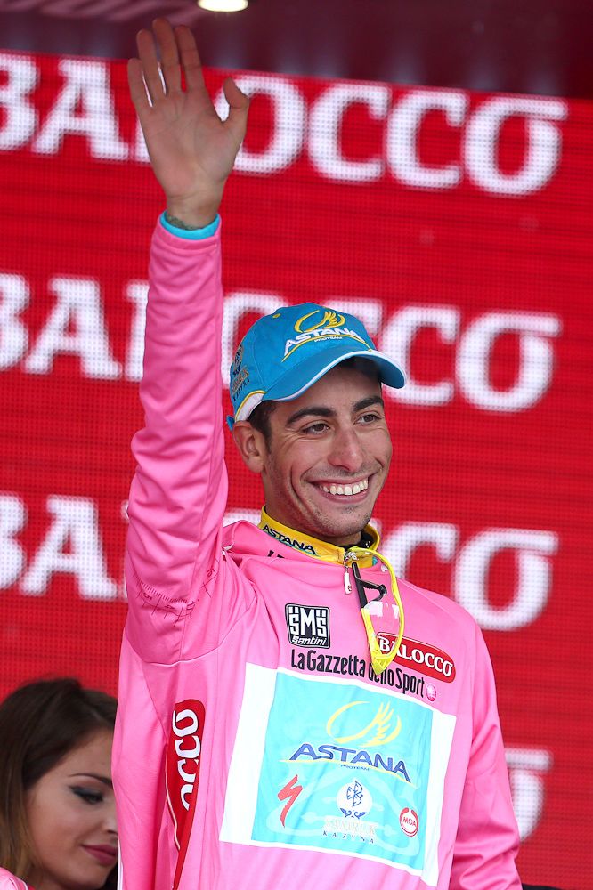 Fabio Aru in the maglia rosa.