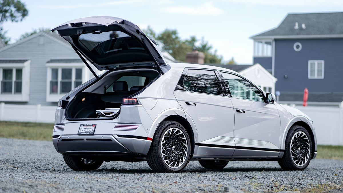 2024 Hyundai Ioniq 5 Limited AWD test drive.