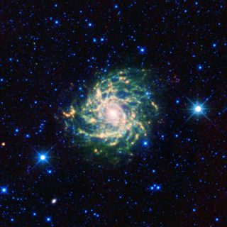 Hidden Galaxy Photographed by Peeping Space Telescope