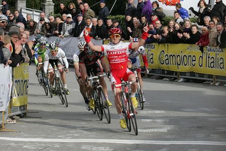 Samuel Dumoulin (Cofidis, Le Credit En Ligne) sprints to a win.