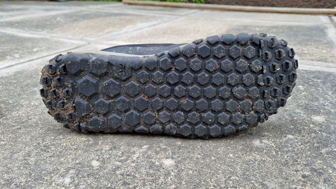 A view of the underside of the Flume shoes with hexagonal tread pattern