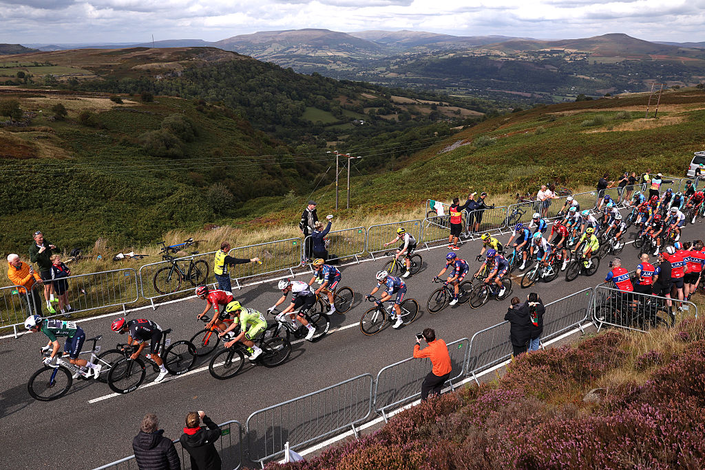 tour of britain men peloton on the tumble