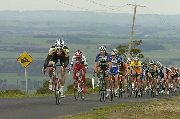 Cameron Jennings (Budget Forklifts) leads the field up Mt.Misery, a climb which split the peloton into many fragments.