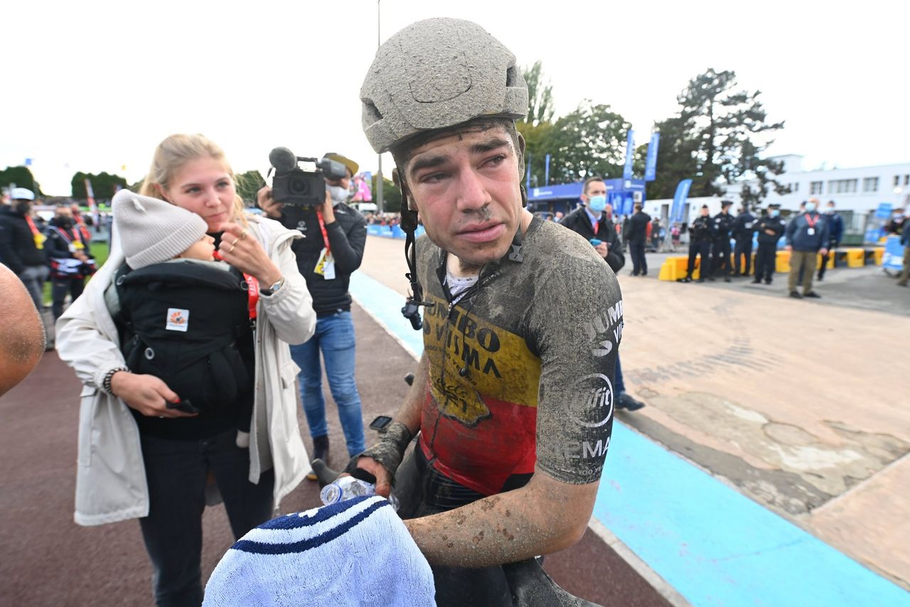 Paris Roubaix 2021 118th Edition Compiegne Roubaix 2577 km 03102021 Wout Van Aert BEL Jumbo Visma photo POOL Vincent KalutPNBettiniPhoto2021