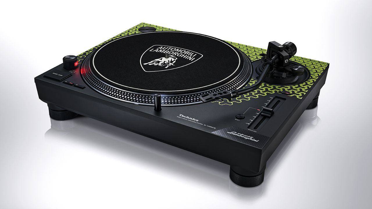 Technics SL-1200M7B turntable collaboration with Lamborghini