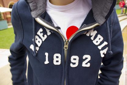 Abercrombie &amp; Fitch discovers that U.S. teens no longer like wearing its ads around