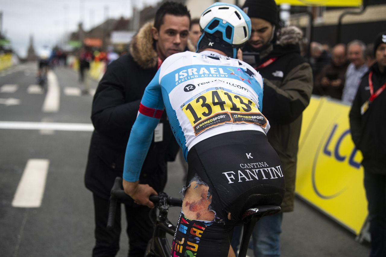 Paris Nice 2020 78th Edition 3rd stage Chalette sur Loing La Chatre 2125 km 10032020 Injury Guillaume Boivin CAN Israel StartUp Nation photo Pauline BalletBettiniPhoto2020
