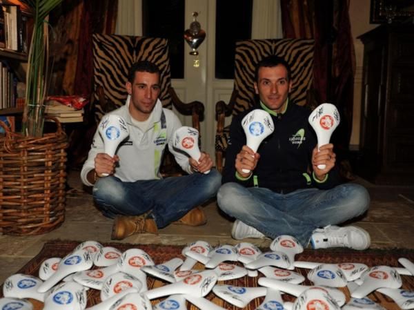 Vincenzo Nibali (l) and Ivan Basso.