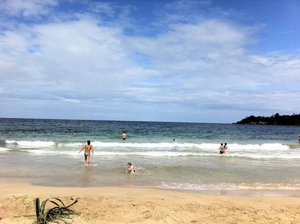 Racers enjoy a dip in the Caribbean Sea after stage 4