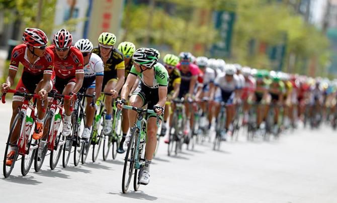 Belkin rider at the start of stage 2