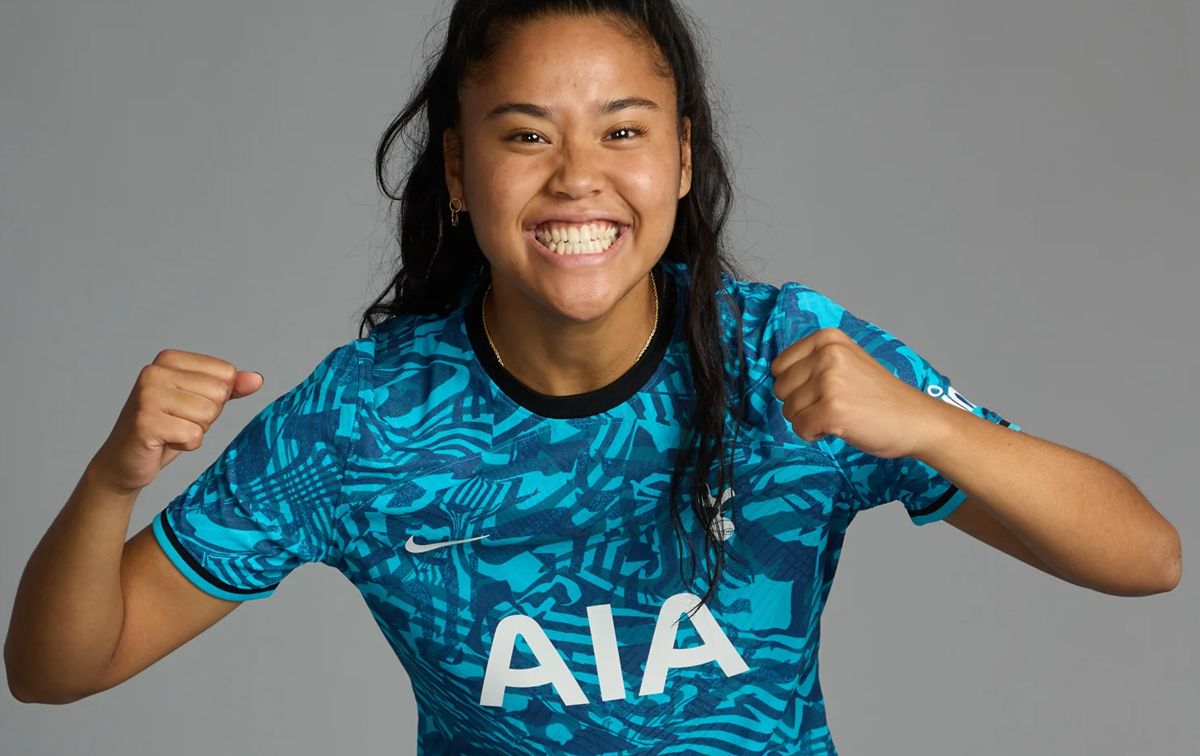 Tottenham Hotspur third shirt 2022/23