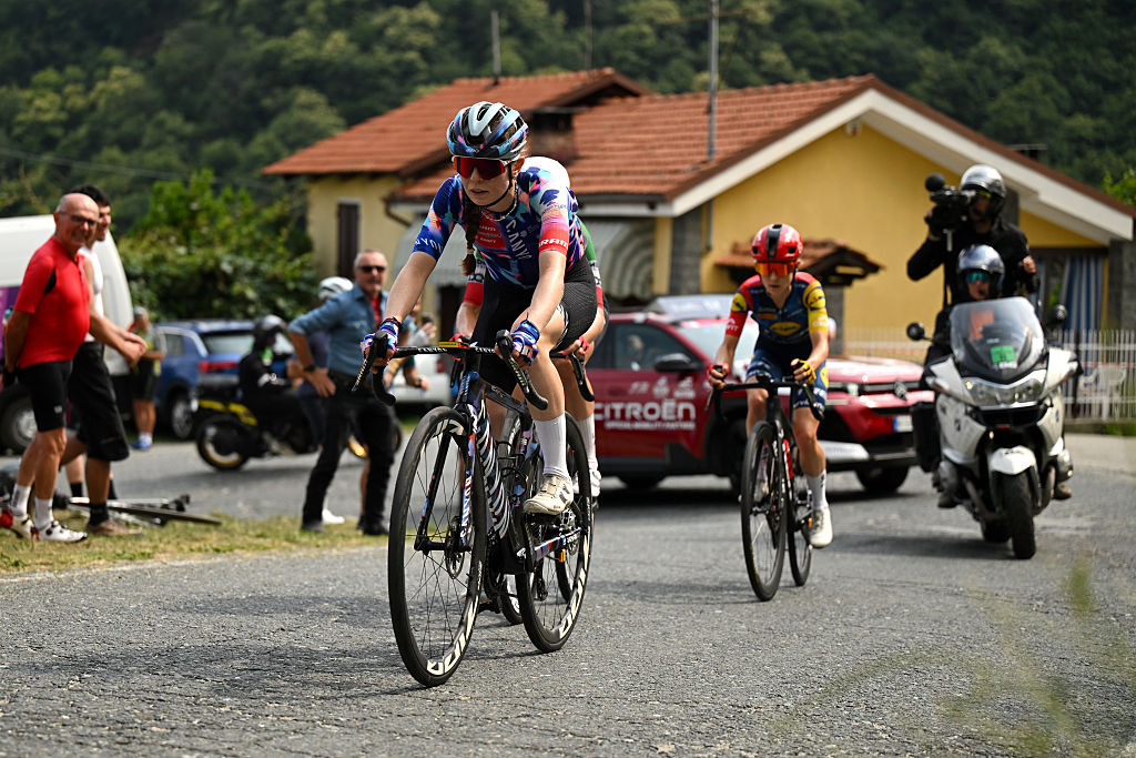 SALUZZO, ITALY - JUNE 07: Antonia Niedermaier of Germany and Team CANYON//SRAM zondacrypto leads the breakaway during the 37th Giro d'Italia Women 2026 - Stage 9 a 145km stage from Saluzzo to Saluzzo / #UCIWWT / on June 07, 2026 in Saluzzo, Italy. (Photo by Luc Claessen/Getty Images)