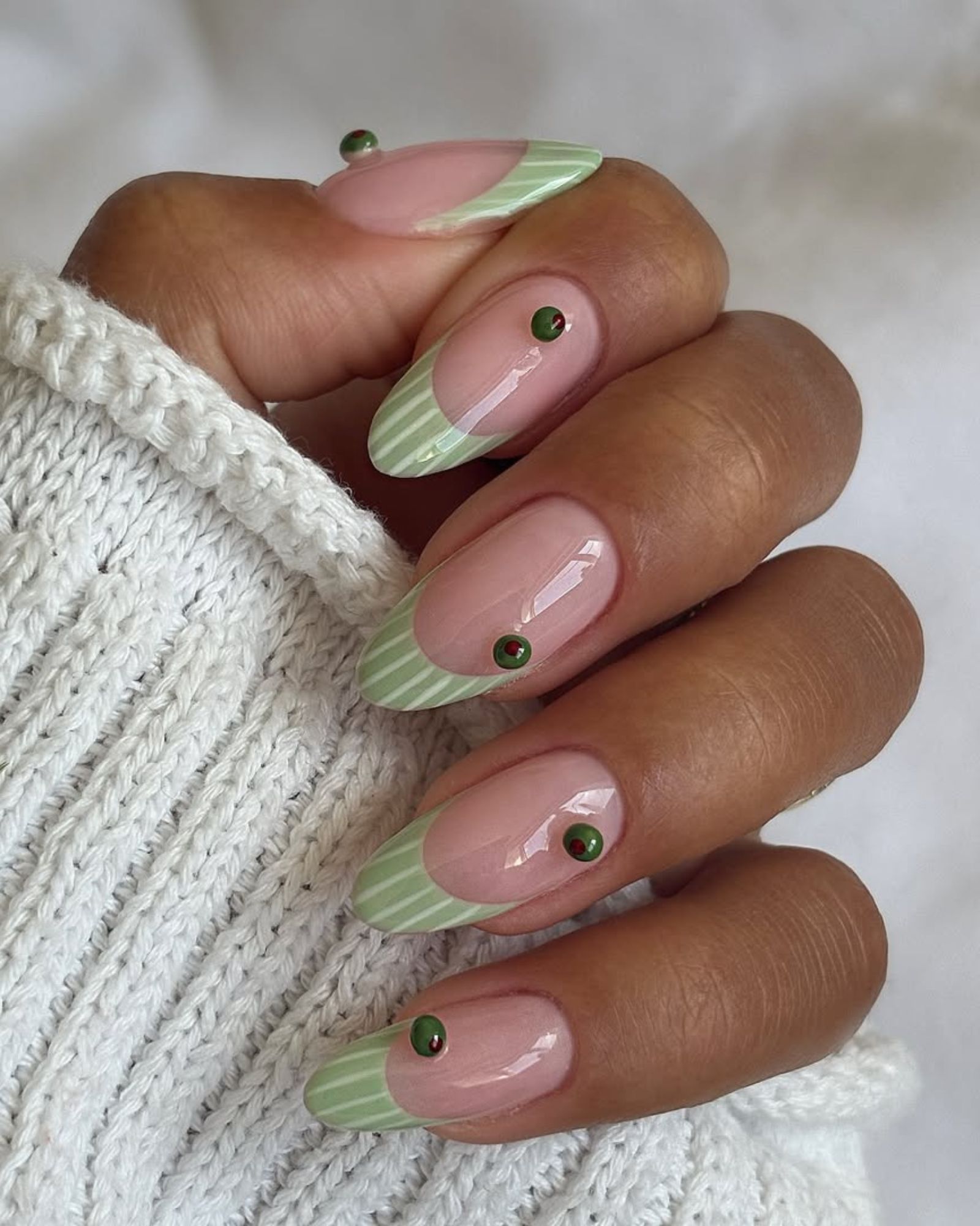 Striped Nail Art @gieos.room