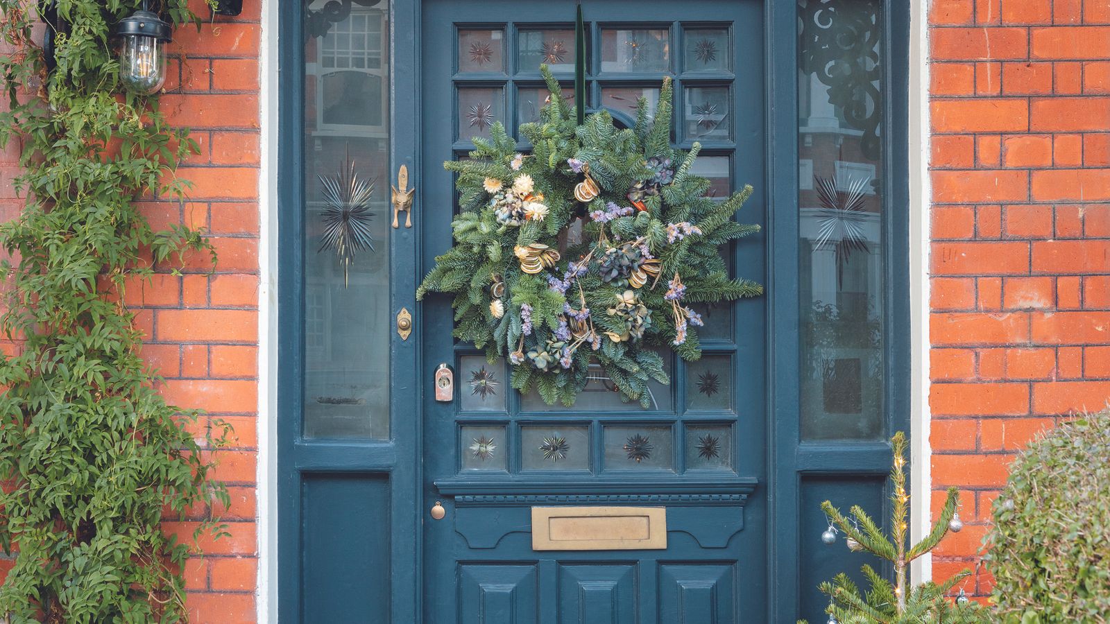 14 Christmas door decor ideas to greet guests with cheer | Ideal Home