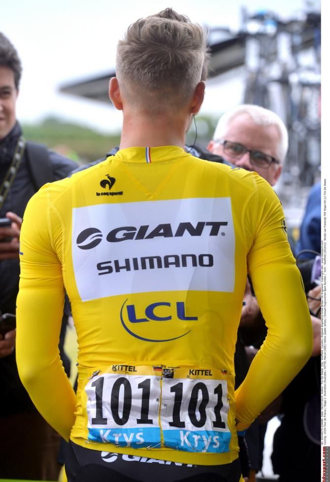 No mistaking the yellow jersey of Marcel Kittel