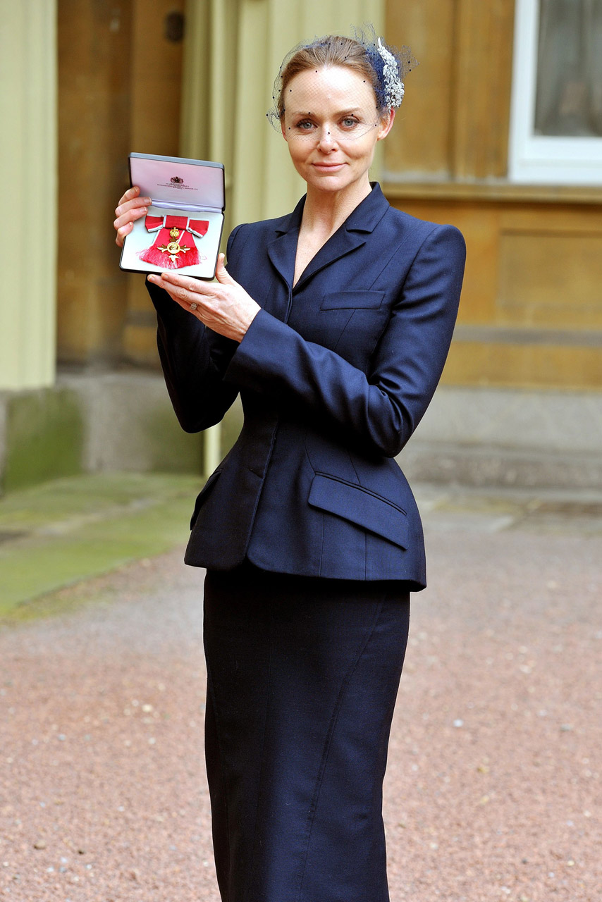 Stella McCartney gets OBE at Buckingham Palace