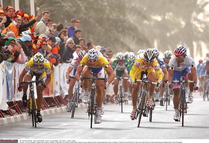 Tom Boonen up the middle on stage 6 of the 2008 Tour of Qatar