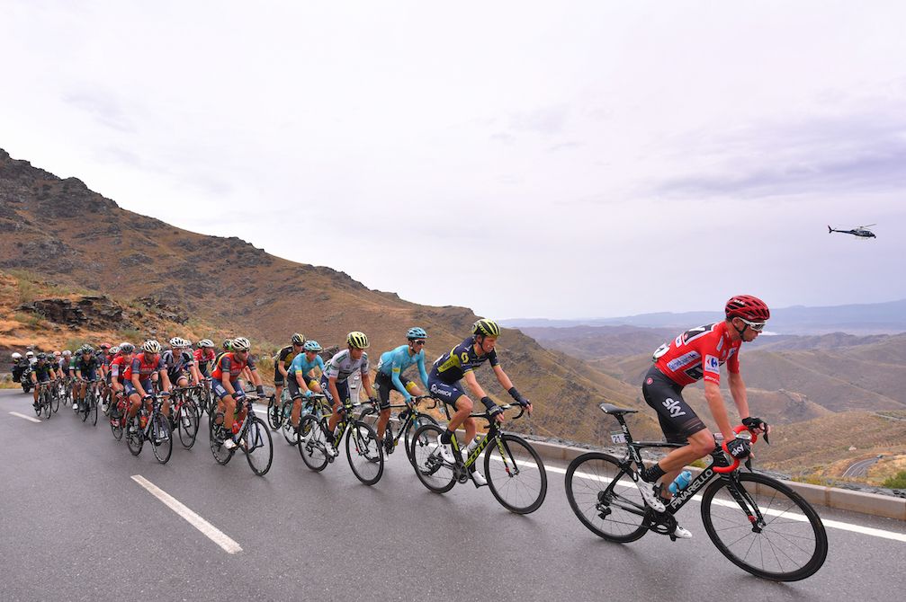 Chris Froome and the peloton on stage 11 of the Vuelta a Espa&ntilde;a